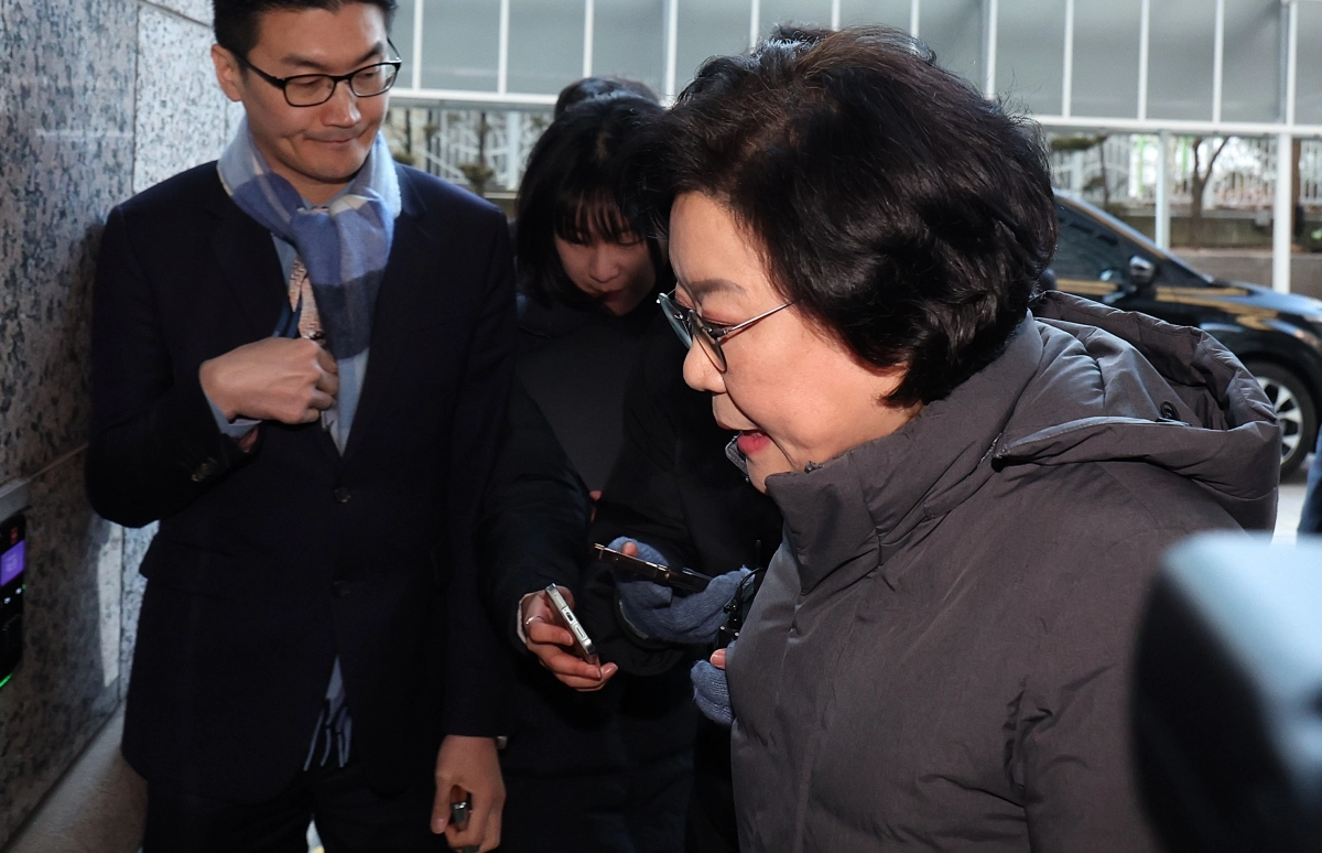 이혜훈 기획예산처 장관 후보자가 6일 오전 서울 중구 예금보험공사에 마련된 청문회 준비 사무실로 출근하고 있다. 2026.1.6 뉴시스