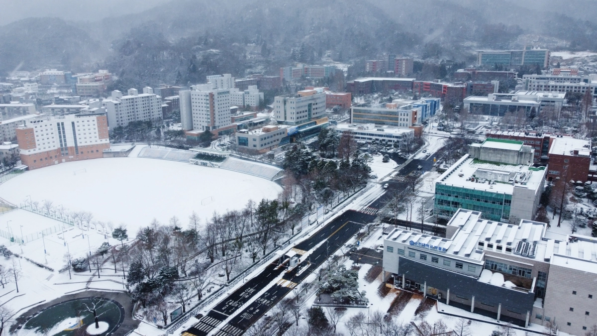 국립순천대학교가 2026학년도 신입생 정시모집 원서접수 마감 결과 7.72대 1의 경쟁률을 기록했다. 전국 국립대학 중에서도 두 번째로 높은 경쟁률이다.