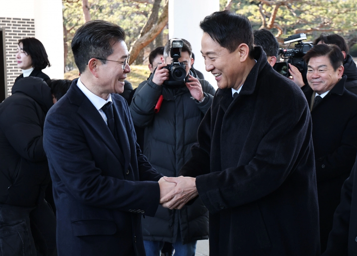 인사하는 오세훈 시장과 정원오 성동구청장