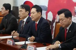 [사설] 변화·통합 요구 빗발치는데, ‘마이동풍’ 장동혁 대표