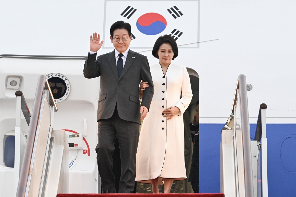 상하이 도착한 이재명 대통령