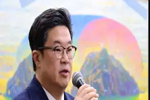 검찰, ‘홈플러스 사태’ 김병주 MBK 회장 등 경영진 4명 구속영장 청구