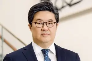 檢 ‘홈플 사태’ 김병주 MBK회장 구속영장 청구