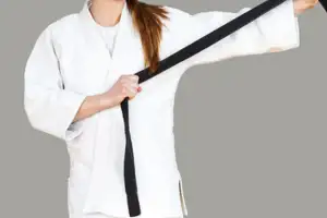 20대 女사범이 여고생들 학대…“살려달라 무릎 꿇었다” “목 졸라 기절”