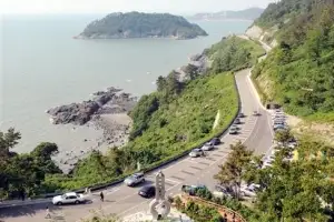 “교통·관광 다 잡는다”…쭉쭉 늘어나는 해안도로