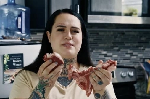 미국 플로리다에서 문신 가게를 운영하는 웬디 마샬(28). 미 케이블 채널 TLC