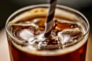 thumbnail - 커피 한 잔의 ‘이것’…알고 보니 ‘고환암’ 유발? 충격 진실 드러났다