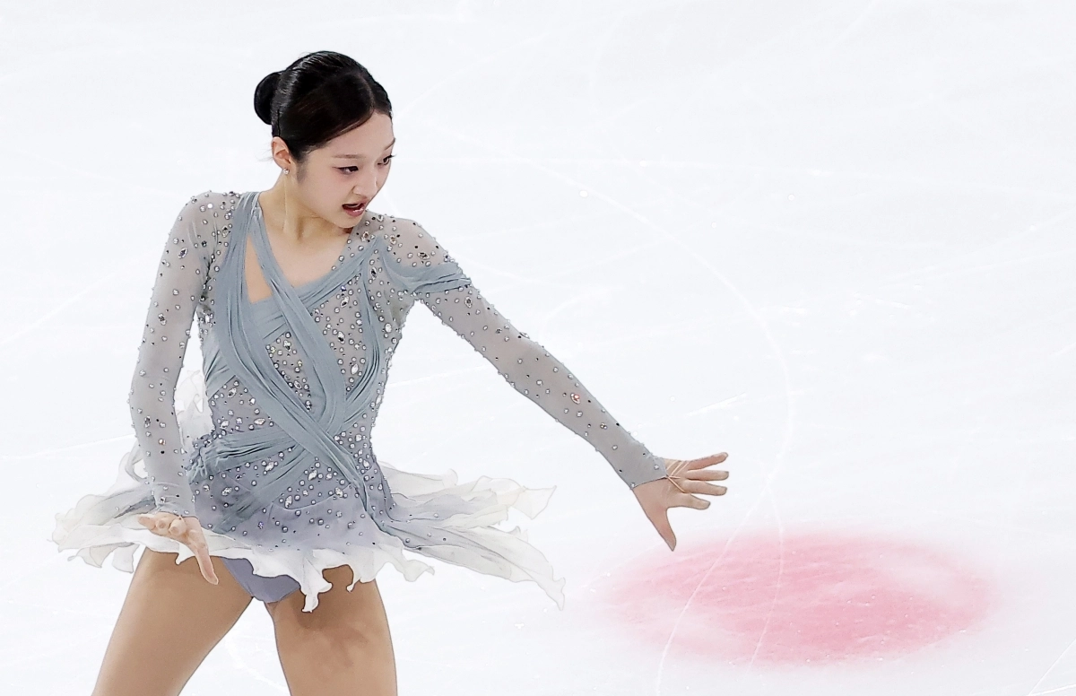 신지아가 지난 3일 서울 양천구 목동 아이스링크에서 열린 2026 밀라노·코르티나담페초 동계올림픽 국가대표 2차 선발전에서 연기를 펼치고 있다.  뉴스1