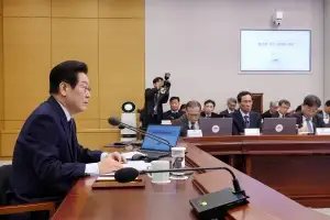 ‘반도체 클러스터 이전론’ 진화 나선 靑… “판단은 기업 몫”