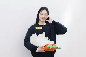 ‘리틀 김연아’ 신지아의 첫 올림픽 “최고점 목표…제니 응원받고 싶어요”