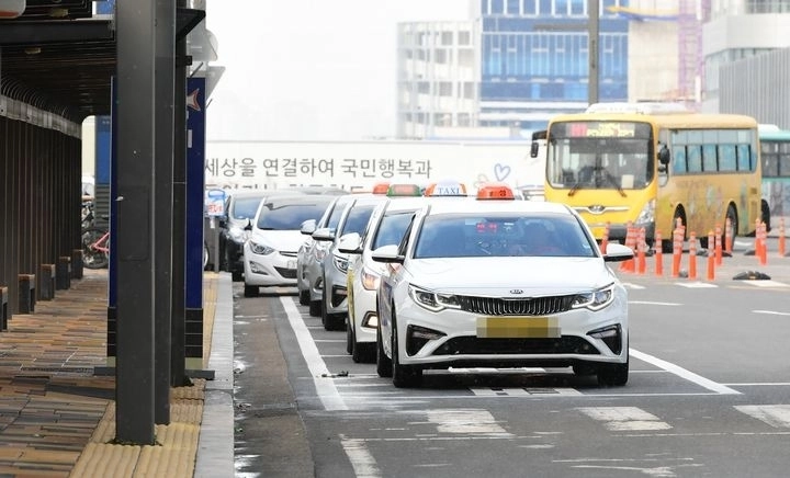 동탄역 택시 승강장(화성시 제공)