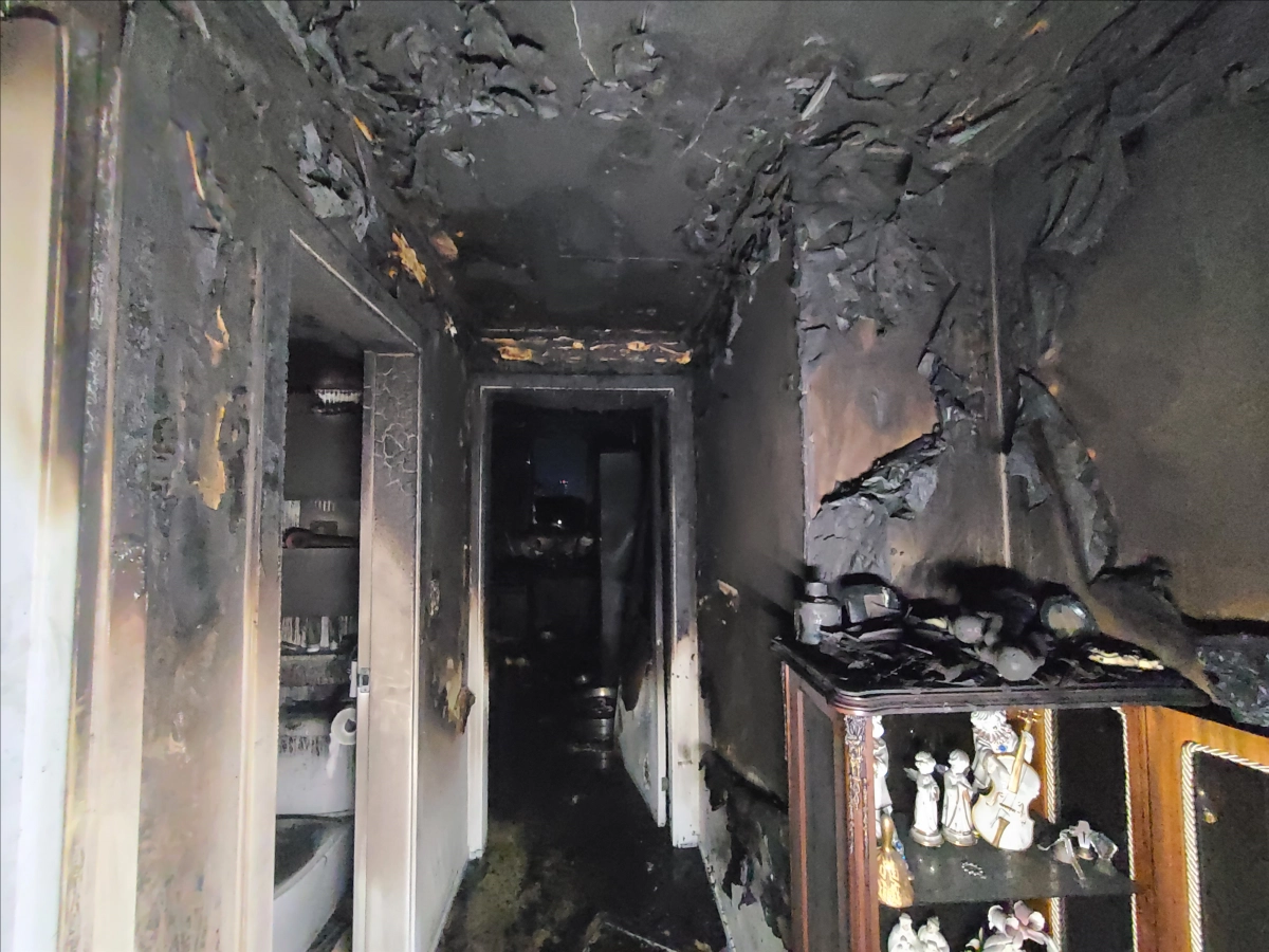 10일 오전 0시 10분쯤 대구 수성구 만촌동 한 아파트에서 불이 나 주민 1명이 숨지고 20여 분 만에 진화됐다. 대구소방안전본부 제공