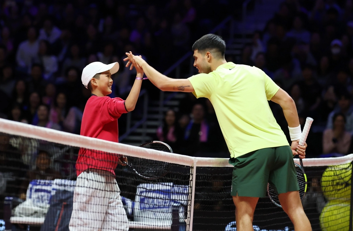 알카라스, 어린이 팬과 한판승부