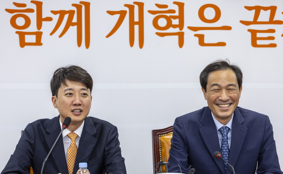 이준석(왼쪽) 개혁신당 대표. 연합뉴스