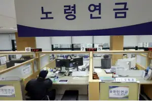 노인 기초연금 수급률, 농어촌·대도시 격차…최고 3.5배