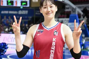 “지수가 잘 넣어줘서”…강이슬의 믿고 내준 패스 ‘트리플 더블’로 완성