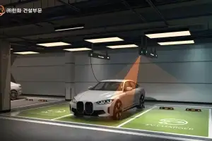 차 3대 동시에 ‘천장형 충전 시스템’ 도입