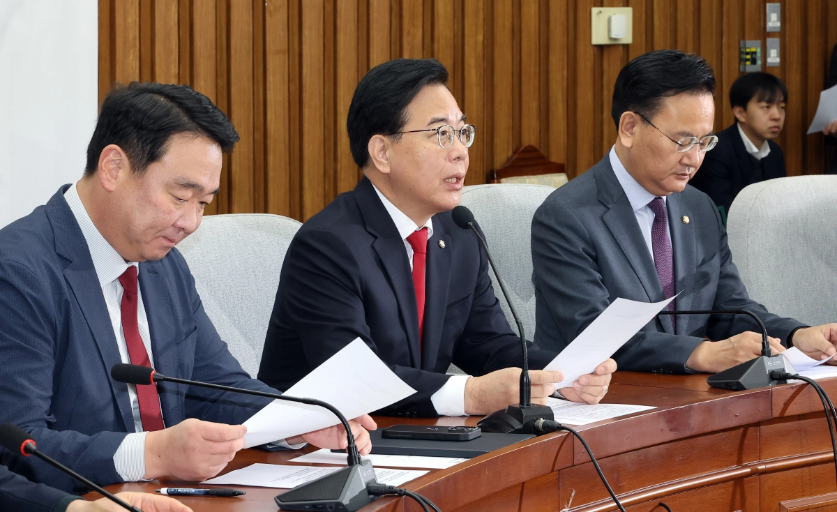 국민의힘 송언석 원내대표가 13일 국회에서 열린 원내대책회의에서 발언하고 있다. 연합뉴스