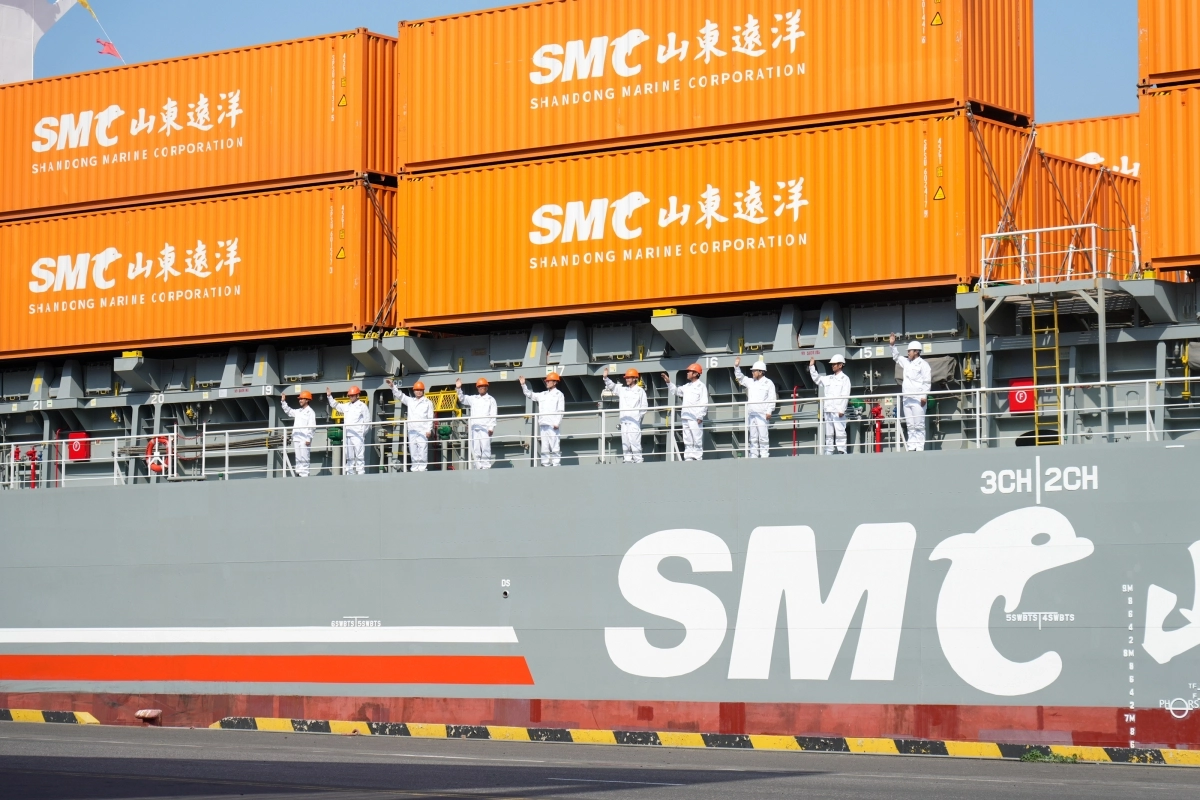 지난 10월 16일 중국 산둥성 칭다오시 국제크루즈부두에서 열린 ‘제주-칭다오 간 신규항로 취항식’. 제주도 제공