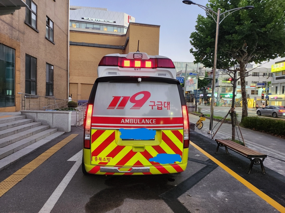 119구급차.