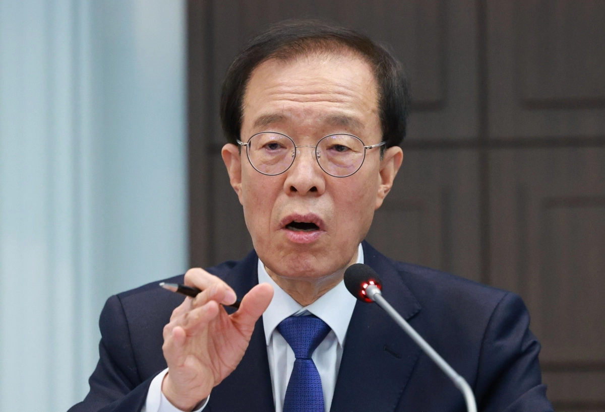 이석연 국민통합위원장이 13일 서울 중구 한국프레스센터에서 열린 관훈클럽 초청 토론회에서 발언하고 있다. 연합뉴스