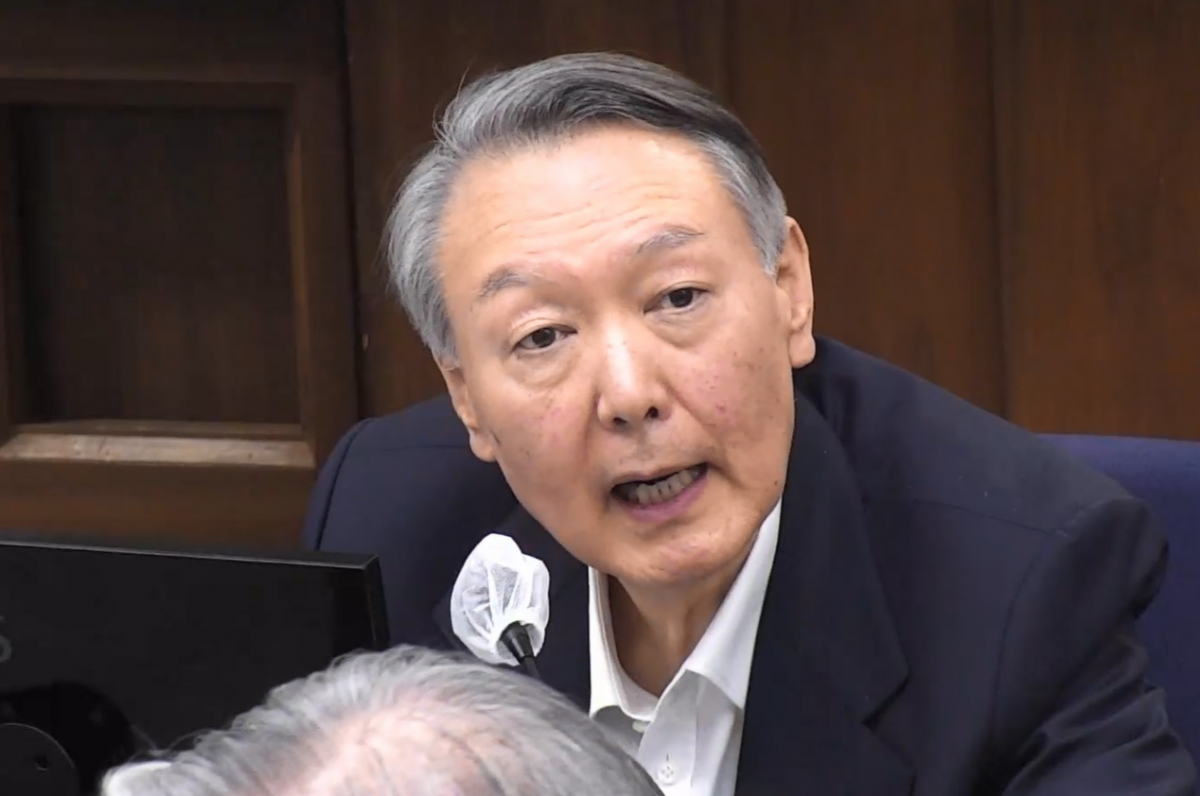 12·3 비상계엄 관련 내란 우두머리 혐의로 기소된 윤석열 전 대통령이 지난 13일 서울 서초구 서울중앙지방법원 417호 형사대법정에서 열린 내란 우두머리 혐의 결심공판에서 최후진술을 하고 있다.   서울중앙지법 제공