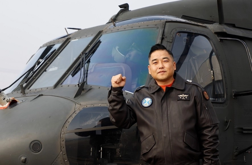육군항공사령부 제70항공정비대대 정오복 소령. 육군항공사령부 제공