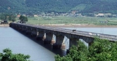 남편 김 씨가 아내  박 씨를 살해한 뒤 토막낸 시신의 일부를 유기한 강화대교