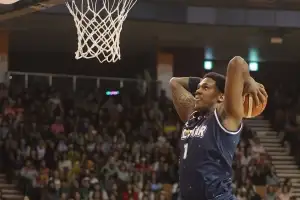 잠실의 뜨거웠던 ‘마지막 승부’…‘별 중의 별’은 나이트