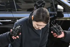 ‘공천헌금 의혹’ 고개 숙인 강선우