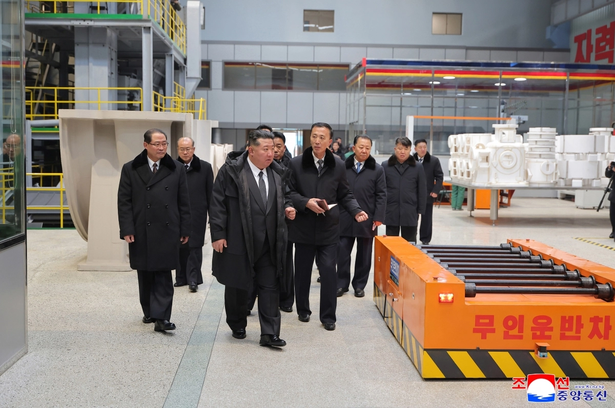 북한의 룡성기계연합기업소 1단계 개건현대화대상 준공식이 김정은 북한 국무위원장이 참석한 가운데 지난 19일 진행됐다고 조선중앙통신이 20일 보도했다.2026.1.20 평양 조선중앙통신 연합뉴스