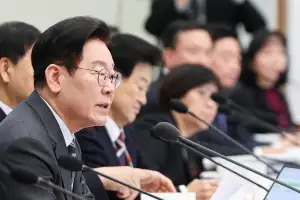 李대통령 “민간인의 무인기 北 침투…엄중 제재해야”