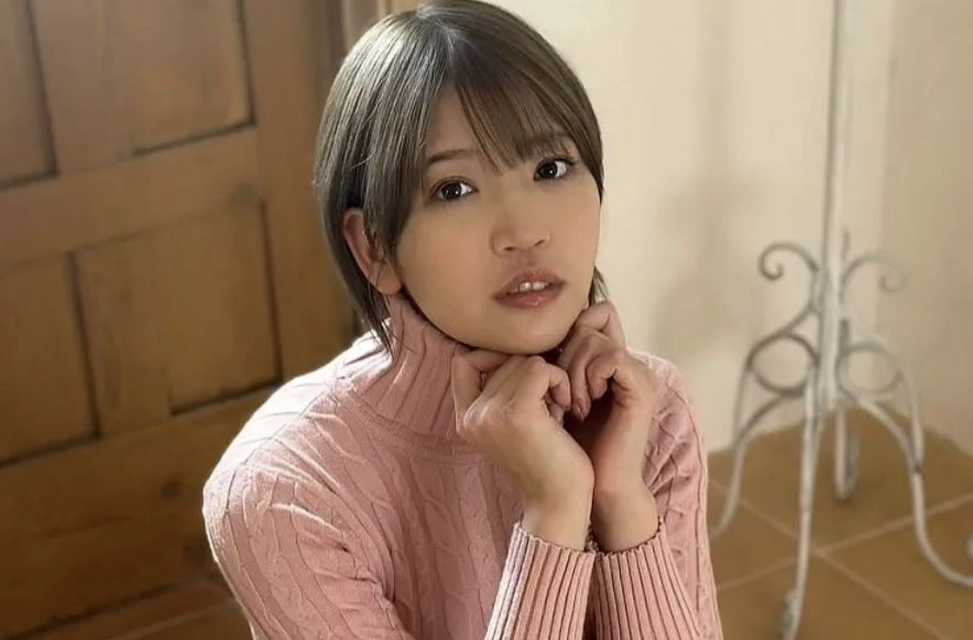 일본의 인기 인스타그램 모델이자 그라비아 아이돌인 후지노 아오이. 인스타그램 캡처