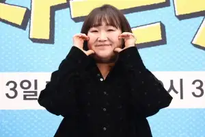 thumbnail - “그 아이를 기억하며”…이수지가 매년 소아병동 찾는 사연