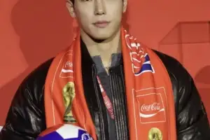 thumbnail - 아이언맨 윤성빈 맞아? “쌍수했네” 반응 폭발한 최근 모습