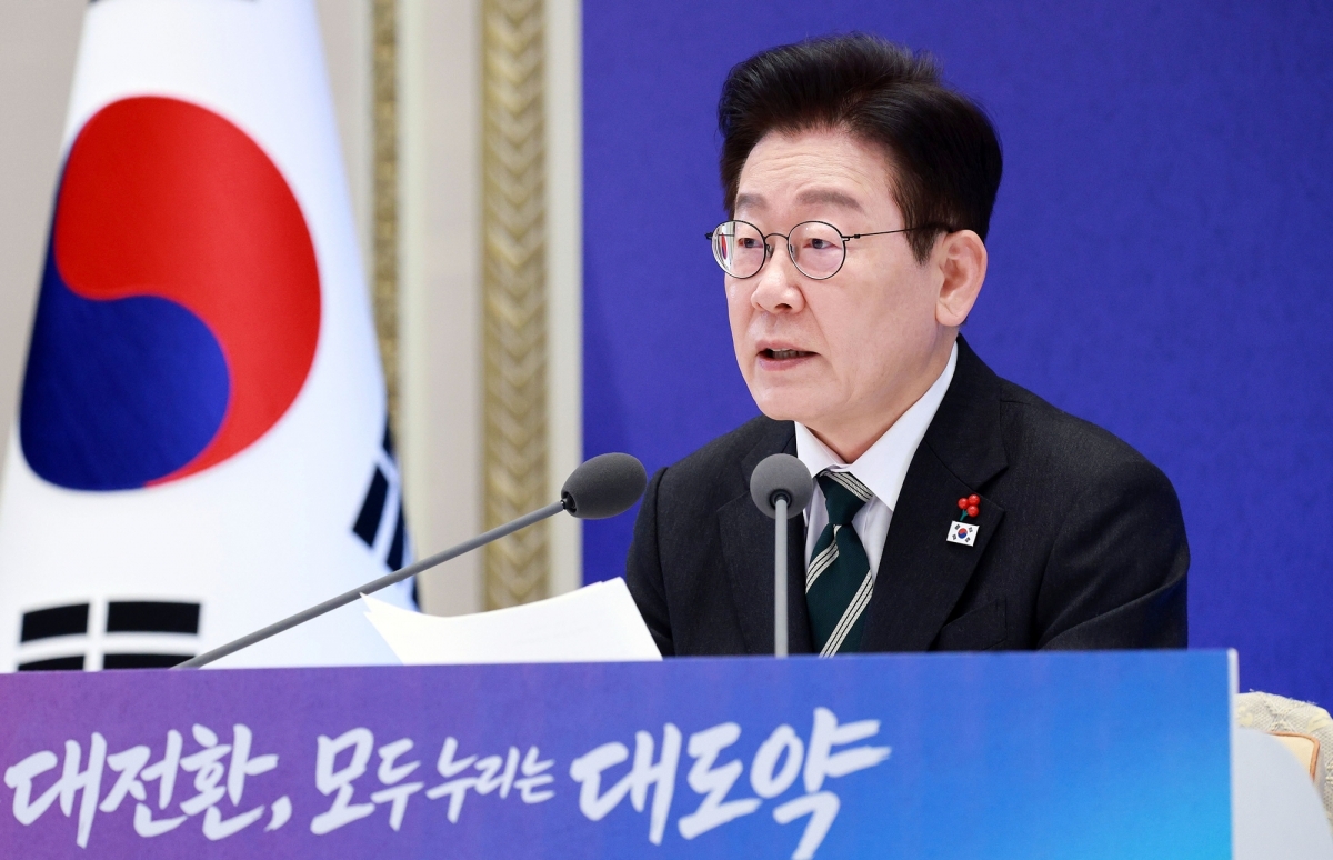 신년 기자회견 발언하는 이재명 대통령