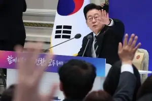 李 “부동산 세금 규제, 지금은 깊이 고려 안해…마지막 수단으로”