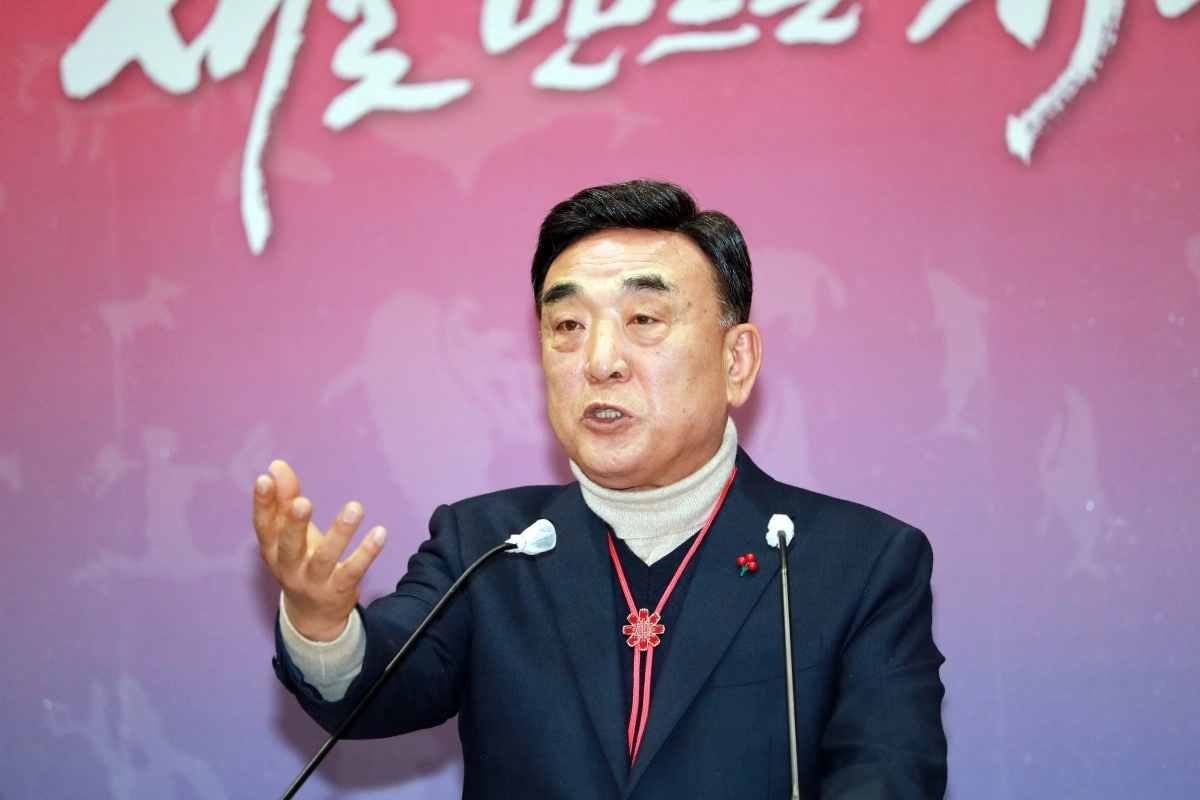 김두겸 울산시장이 21일 시청 프레스센터에서 기자회견을 열어 광역 행정통합에 대한 견해를 밝히고 있다. 울산 박정훈 기자