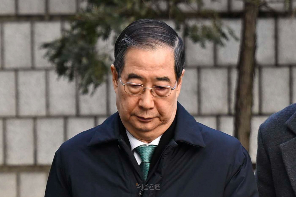 thumbnail - 한덕수 징역 23년 법정구속<br>법원 “12·3 내란, 친위쿠데타”