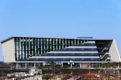 김관영 전북지사 완주 방문 무산, 완주·전주 통합 먹구름