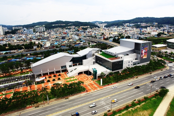안동시 문화예술의전당 전경. 안동시 제공