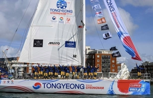 한국의 ‘경남통영호’. 경남도 제공