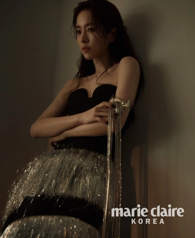 한지민. 마리끌레르 인스타그램