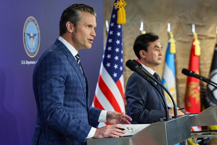 피트 헤그세스 미국 전쟁부(국방부) 장관이 지난해 11월 4일 오후 서울 용산구 국방부 청사에서 제57차 한미안보협의회의(SCM)를 마치고 가진 공동기자회견에서 취재진의 질문에 답하고 있다.  사진공동취재단