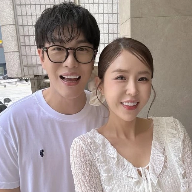 문원·신지 커플. 신지 인스타그램 캡처