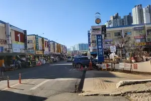 금천, 시흥유통센터 부설주차장 200면 개방