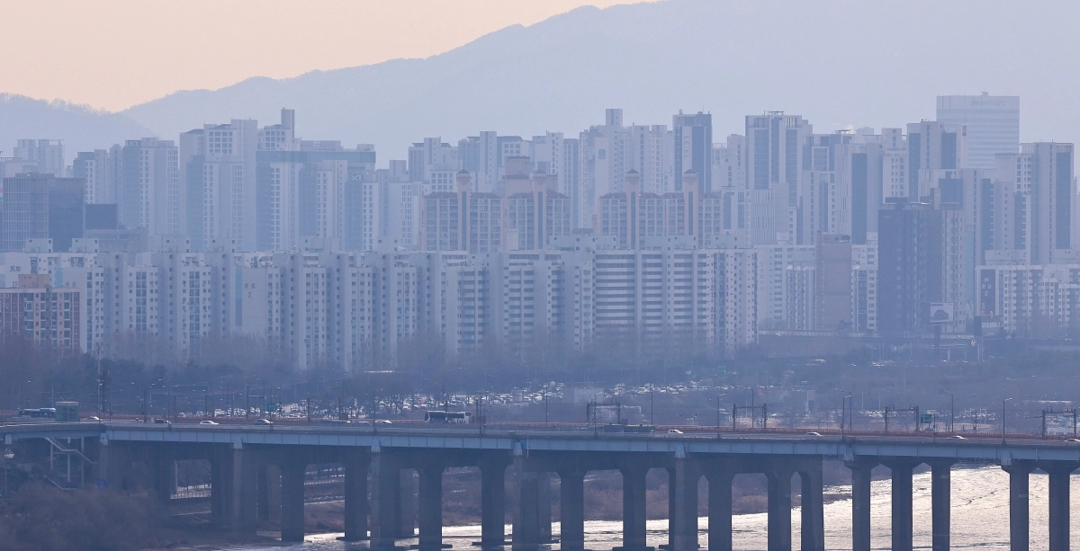 사진은 26일 서울 강남, 서초 일대 아파트 단지의 모습. 뉴스1