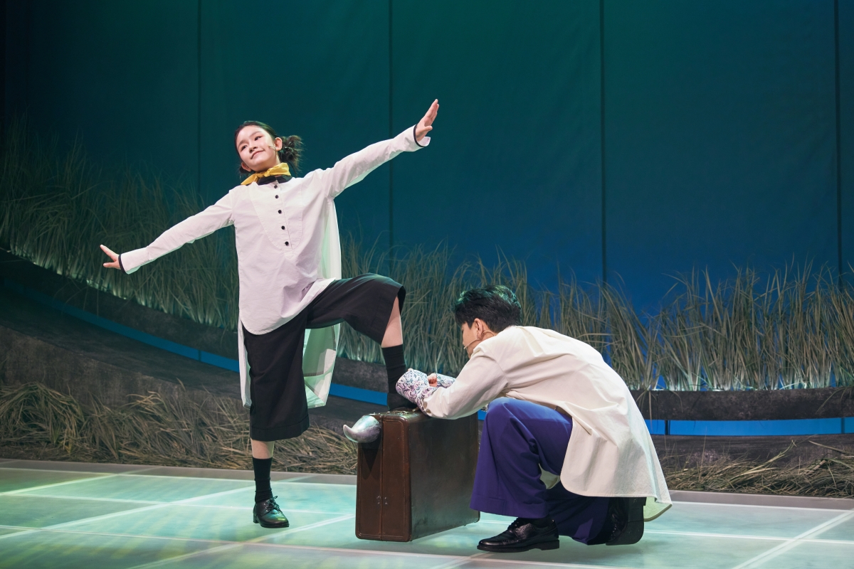 ‘긴긴밤’. 라이브러리컴퍼니 제공