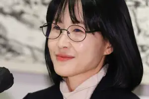 제49회 이상문학상에 위수정 ‘눈과 돌멩이’