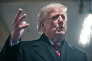 트럼프, 韓 관세인상 질문에 “한국과 함께 해결책 마련할 것”